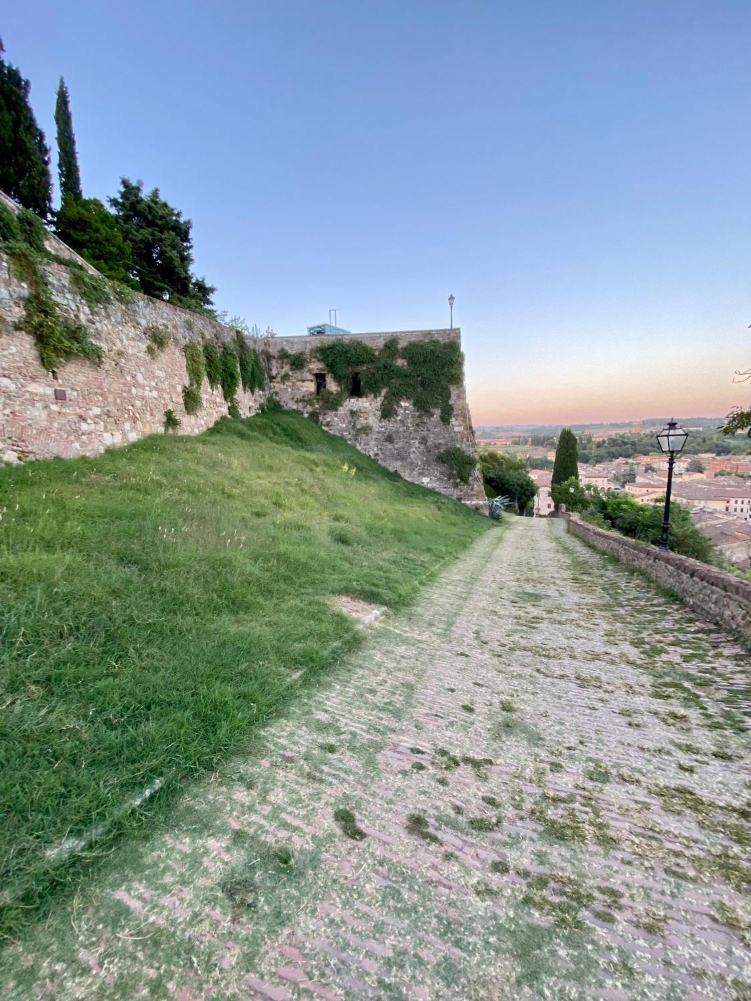La Torre Di Canonica Colle Val D'Elsa Bagian luar foto